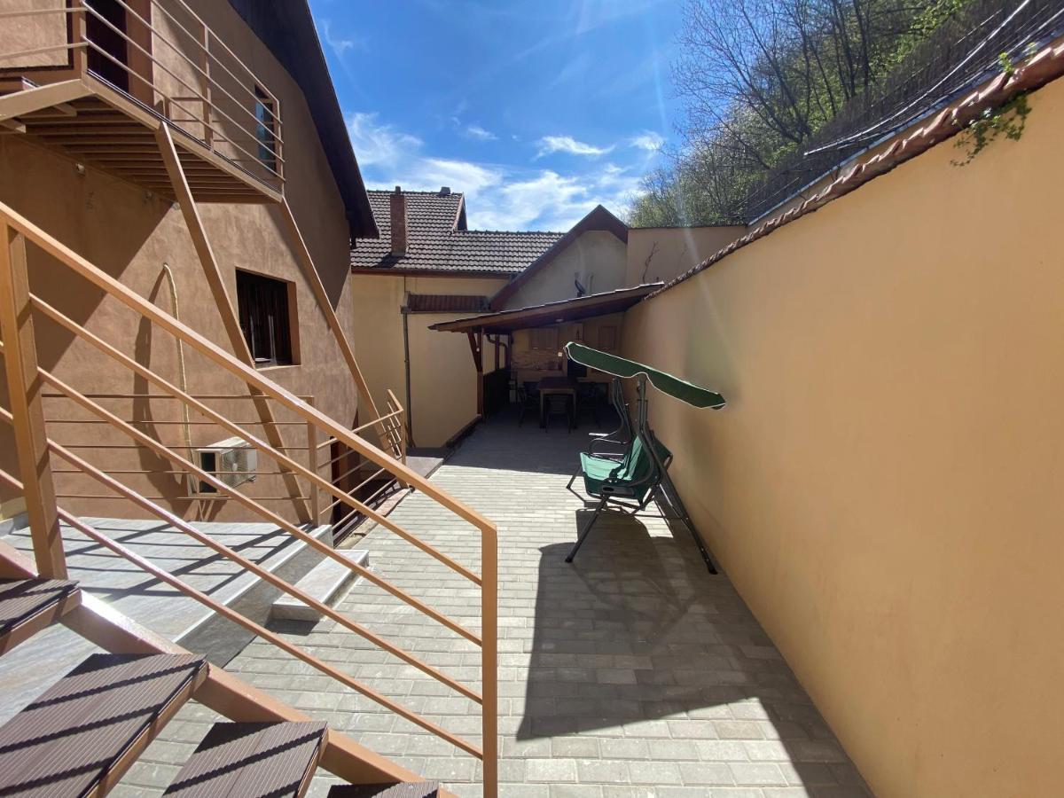 Casa Basu Villa Băile Herculane Exteriör bild